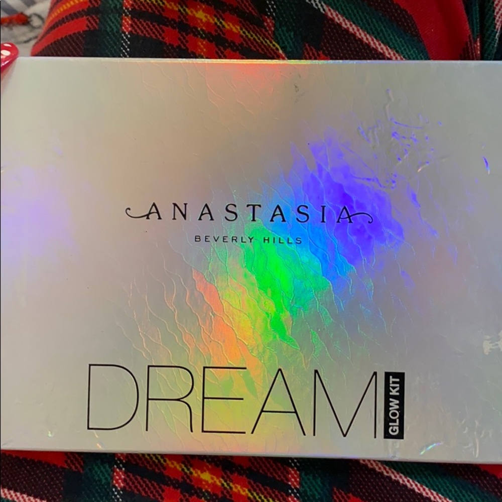 anastasia beverly hills dream glow kit